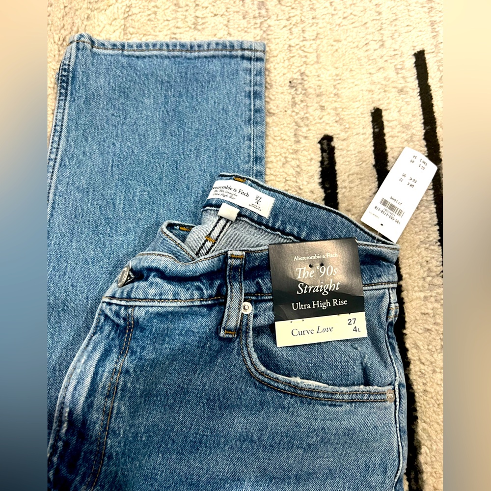 The 90’s straight Ultra High Rise - American Eagle